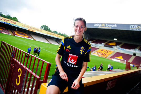 Sveriges Lotta Schelin på Fir Park