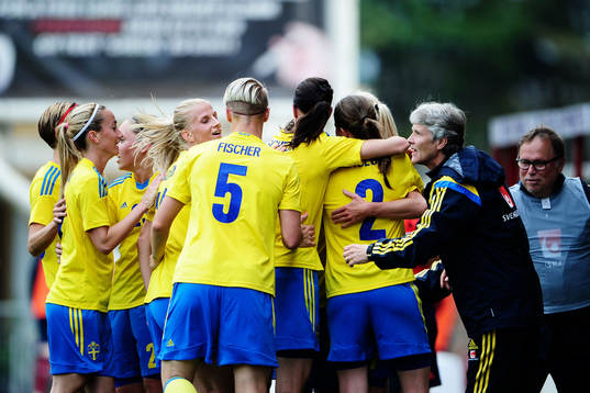 Sveriges Caroline Seger jublar