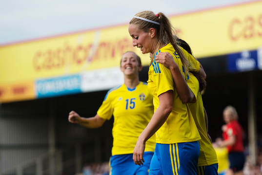 Sveriges spelare jublar