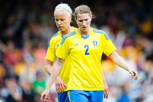 Sveriges Caroline Seger och Emma Berglund