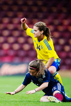 Sveriges Hanna Folkesson faller över Skottlands Christie
