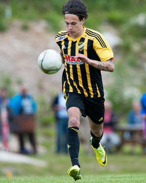 IFK Hässleholms Karim Al-Asii matchen i division 3 mellan