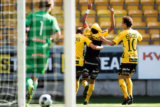 Elfsborgs Rami Dridi har precis gjort mål och jublar