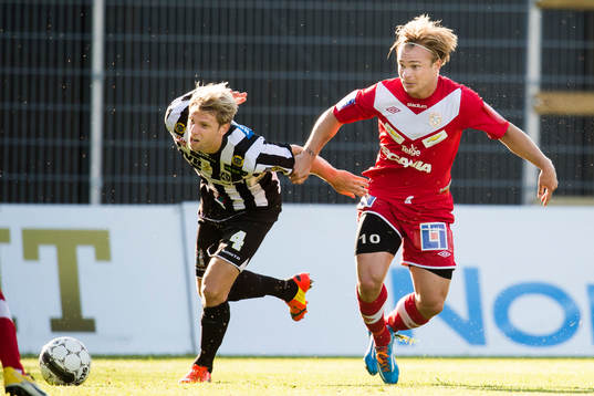 Landskronas Martin Rudolfsson och Assyriskas Christopher