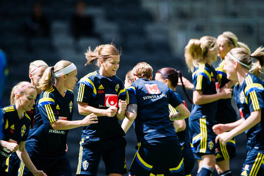 Sveriges Kosovare Asllani, Sara Thunebro och Hanna Folkesson