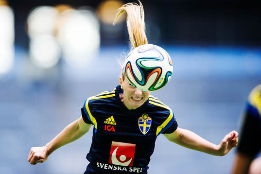 Sveriges Kosovare Asllani