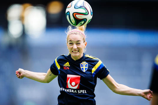Sveriges Kosovare Asllani