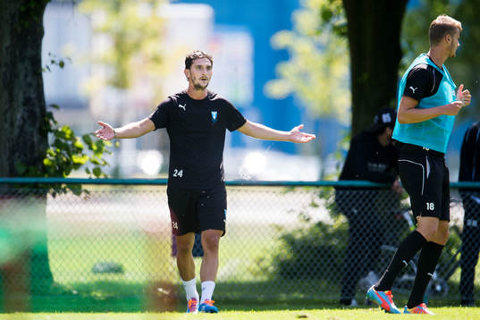 Före detta Malmö FF spelaren Agon Mehmeti deltar