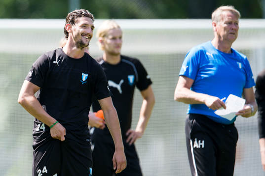 Före detta Malmö FF spelaren Agon Mehmeti och tränare
