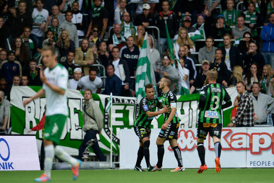 GAIS Malkolm Moenza och Shkelqim Krasniqi jublar framför