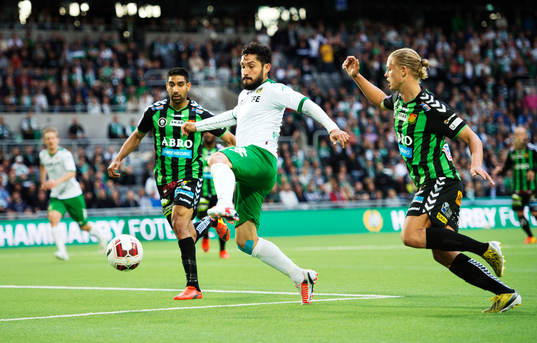 Hammarbys Pablo Pinones-Arce utmanar GAIS Sandeep Mankoo