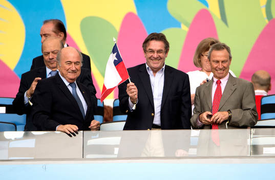 Sepp Blatter med celebert sällskap
