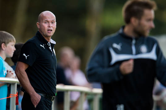 Höllvikens tränare Anders Grimberg