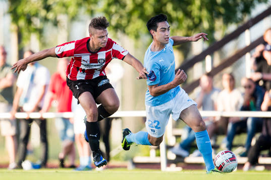 Malmö FFs Amin Nazari jagas av Höllvikens