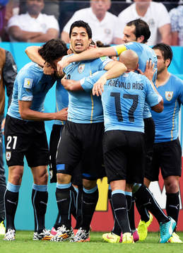 Uruguays Luis Suarez jublar