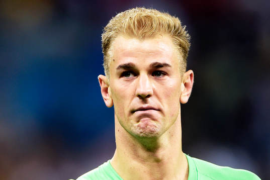 Englands målvakt Joe Hart gråter