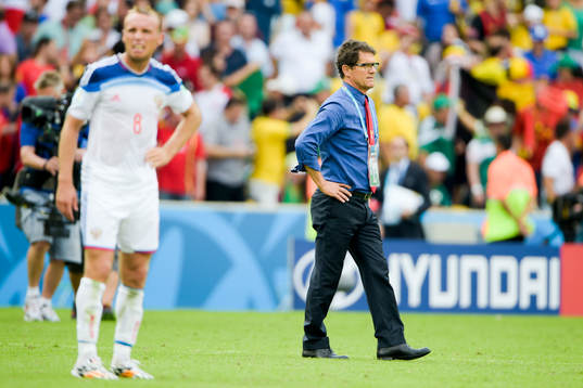 Rysslands förbundskapten Fabio Capello och Denis Glushakov