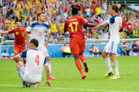 Belgiens Divock Origi gör matchens enda mål och jublar