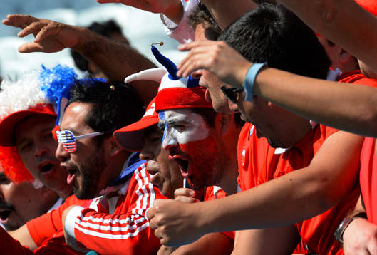 SAO PAULO, BRASIL - JUNIO 18: Aficion de Chile, durante el