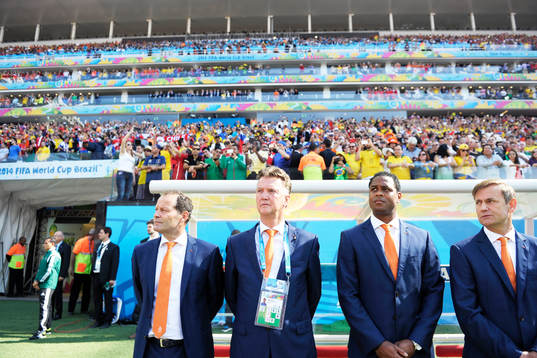 Hollands förbundskapten Louis van Gaal och assisterande