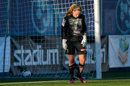 Jitex målvakt Jennifer Falk deppar