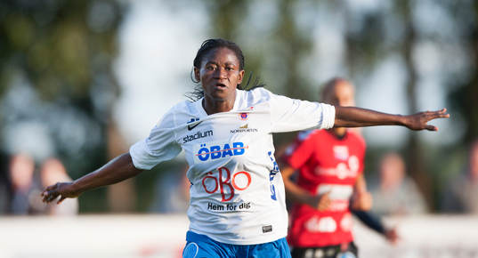 Örebros Sarah Michael i matchen i damallsvenskan mellan