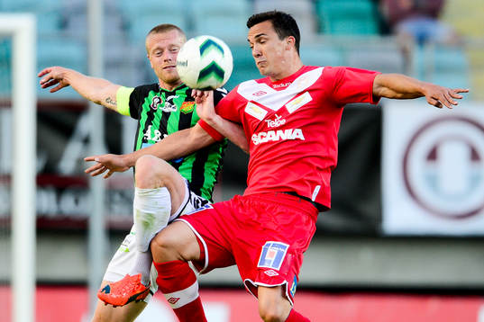 Assyriskas Admir Aganovic och GAIS Björn Andersson