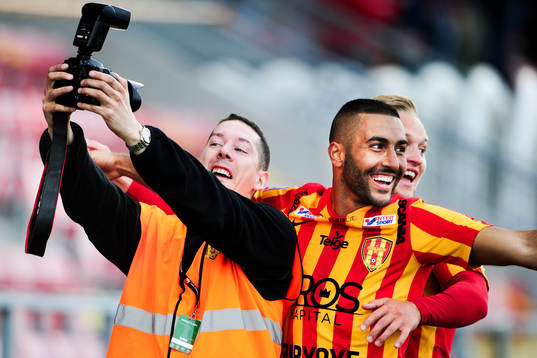 Bläddra bland fler bilder av Fotboll, Superettan, Syrianska - Husqvarna