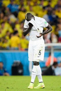 Frankrikes Mamadou Sakho deppar