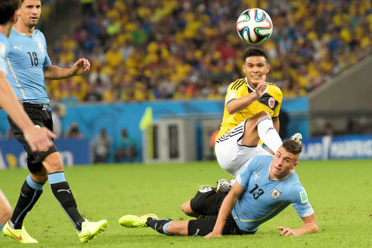 Colombias Teofilo Gutierrez och Uruguays Jose Gimenez