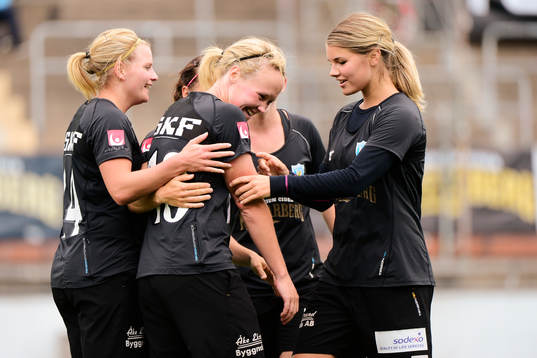 Bläddra bland fler bilder av Fotboll, Damallsvenskan, Kopparbergs Göteborg - AIK