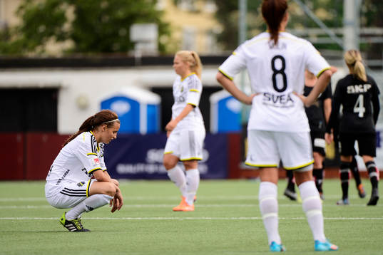 AIKs Nathalie Björn deppar