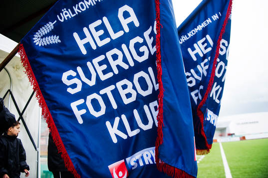 Matchknattar går ut med stryktipset flaggor