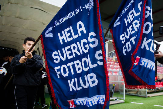 Matchknattar går ut med stryktipset flaggor