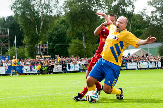 VM-laget 1994s Håkan Mild rivs ner av Motståndarlagets