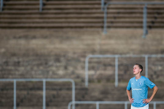 Malmö FFs Victor Wernersson deppar