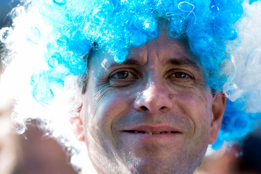 Argentinsk supporter innan åttondelsfinalen mellan