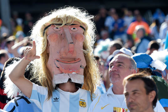 Argentinsk supporter innan åttondelsfinalen mellan