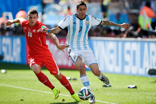 Schweiz Granit Xhaka och Argentinas Angel Di Maria