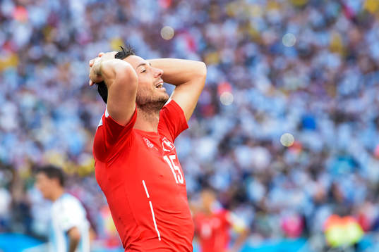 Schweiz Blerim Dzemaili deppar