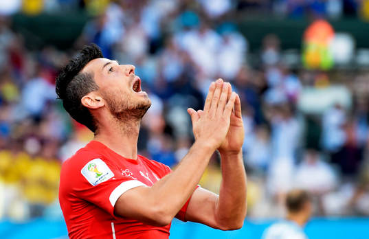 Schweiz Blerim Dzemaili deppar