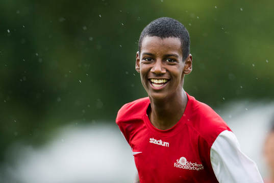 Stockholms Alexander Isak jublar