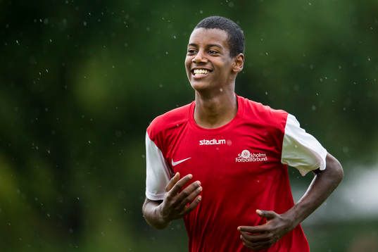 Stockholms Alexander Isak jublar