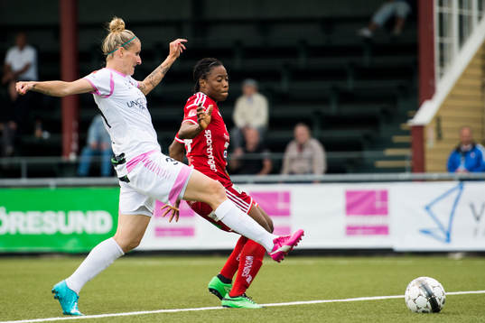 Rosengårds Anja Mittag och Piteås Faith Ikidi