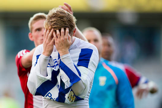 IFK Göteborgs Sam Larsson deppar