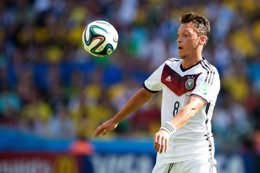 Tysklands Mesut Özil