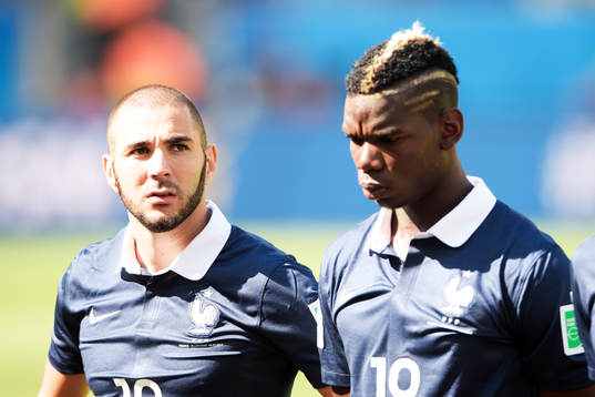 Frankrikes Karim Benzema och Paul Pogba