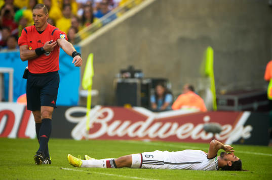 Tysklands Sami Khedira ligger skadad