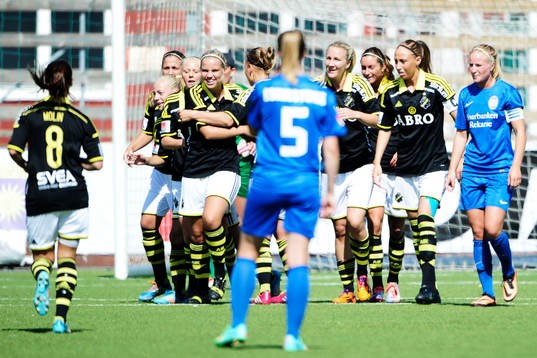 AIKs Sara Storck jublar
