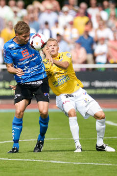 Falkenbergs Rasmus Sjöstedt och Halmstads Mikael Boman